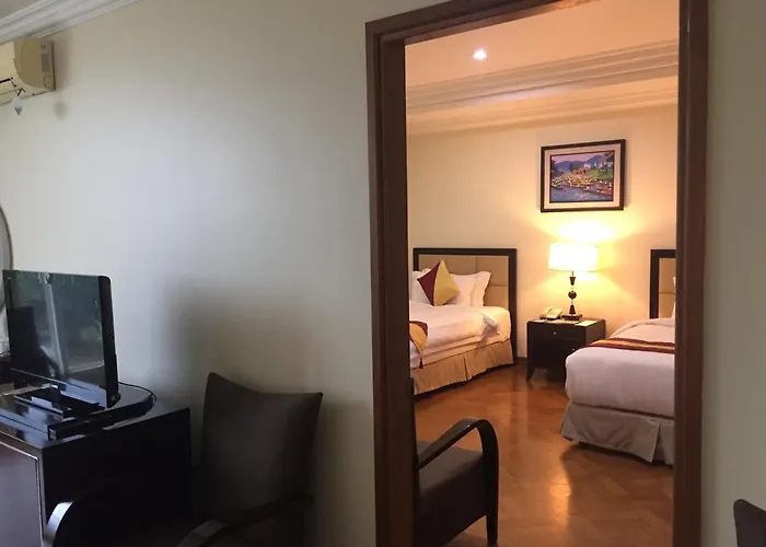 Mawlamyaing Strand Hotel