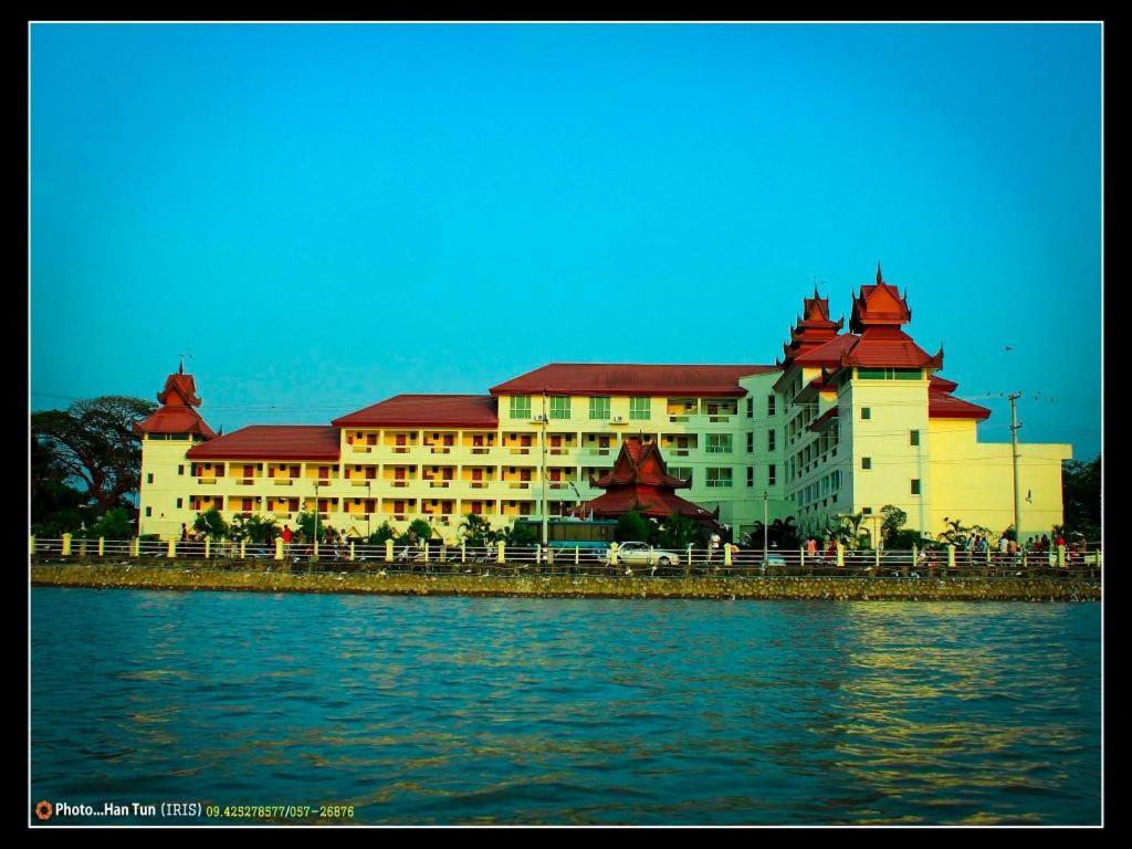 Strand Hotel Mawlamyine