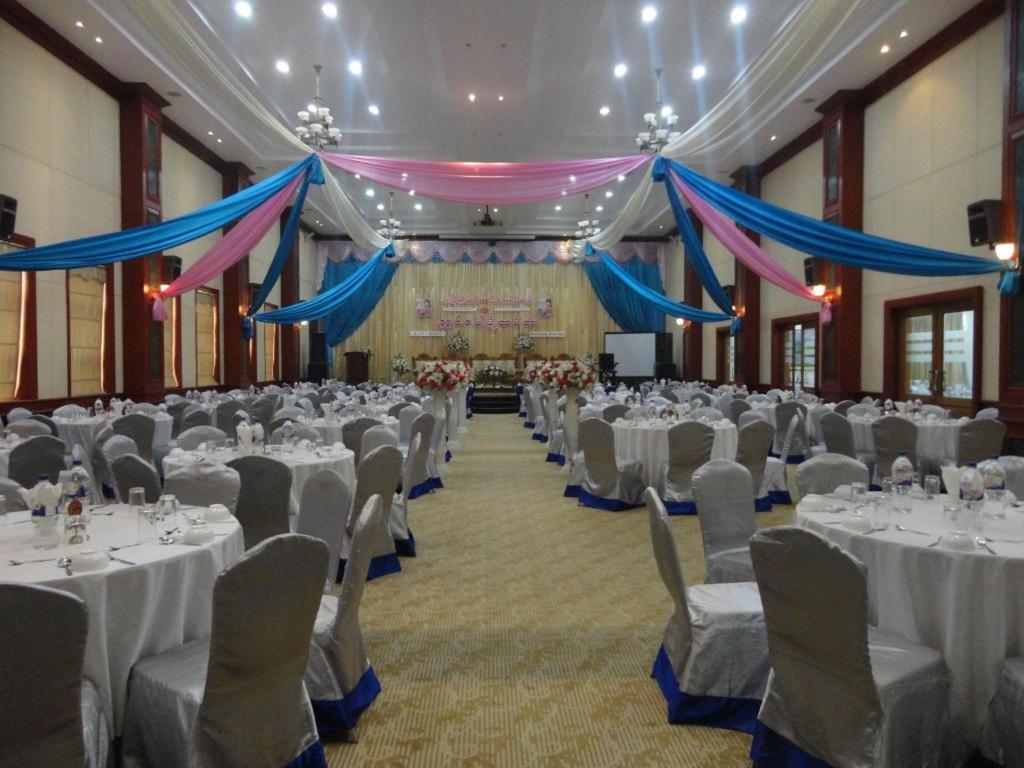 Strand 4* Mawlamyine